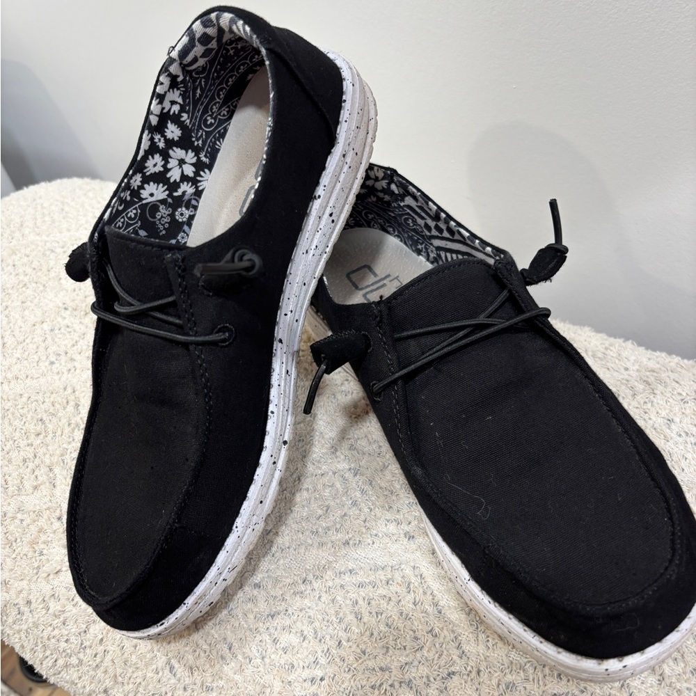 Hey Dude Women’s Wendy Shoes